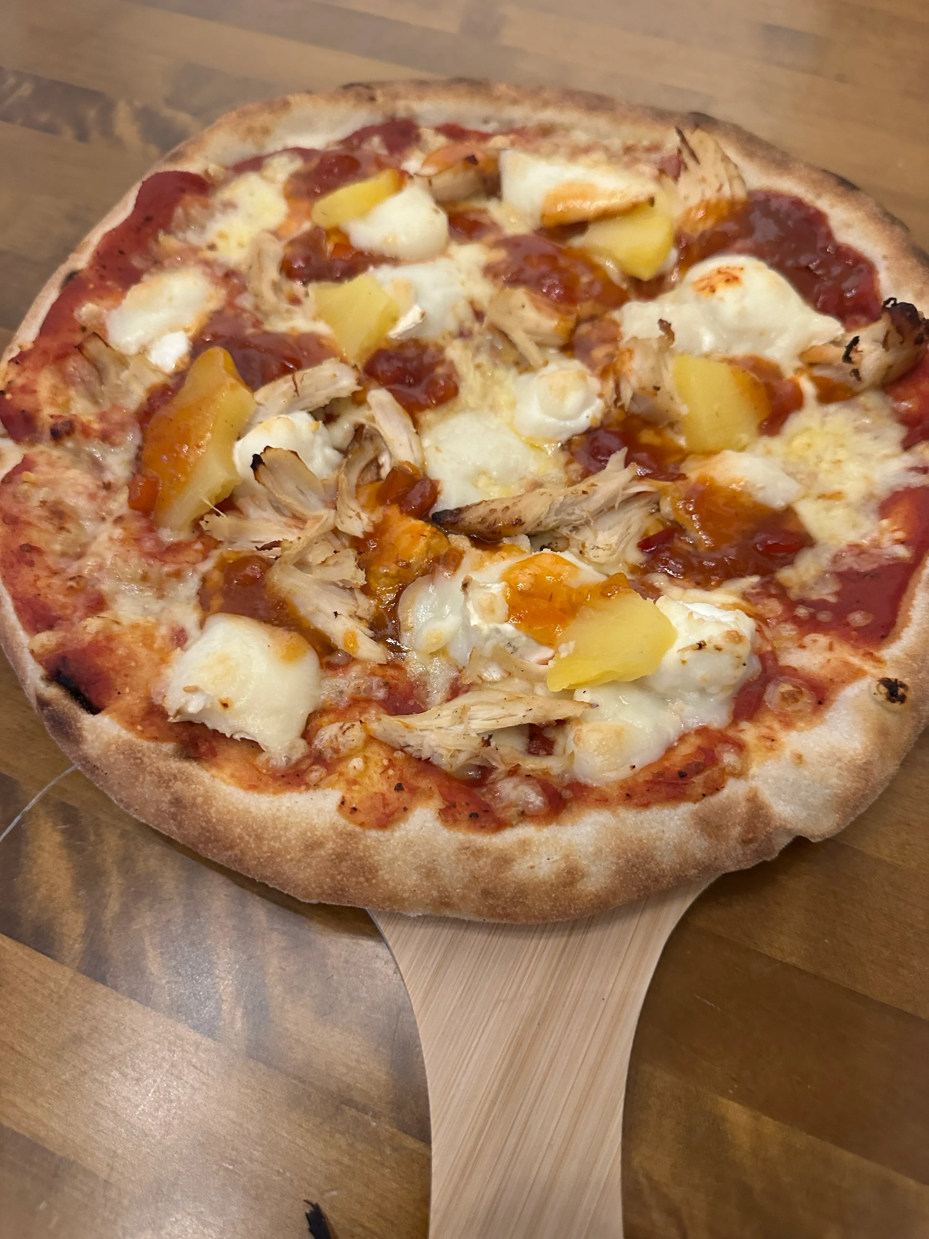 Hapanjuuripizza
